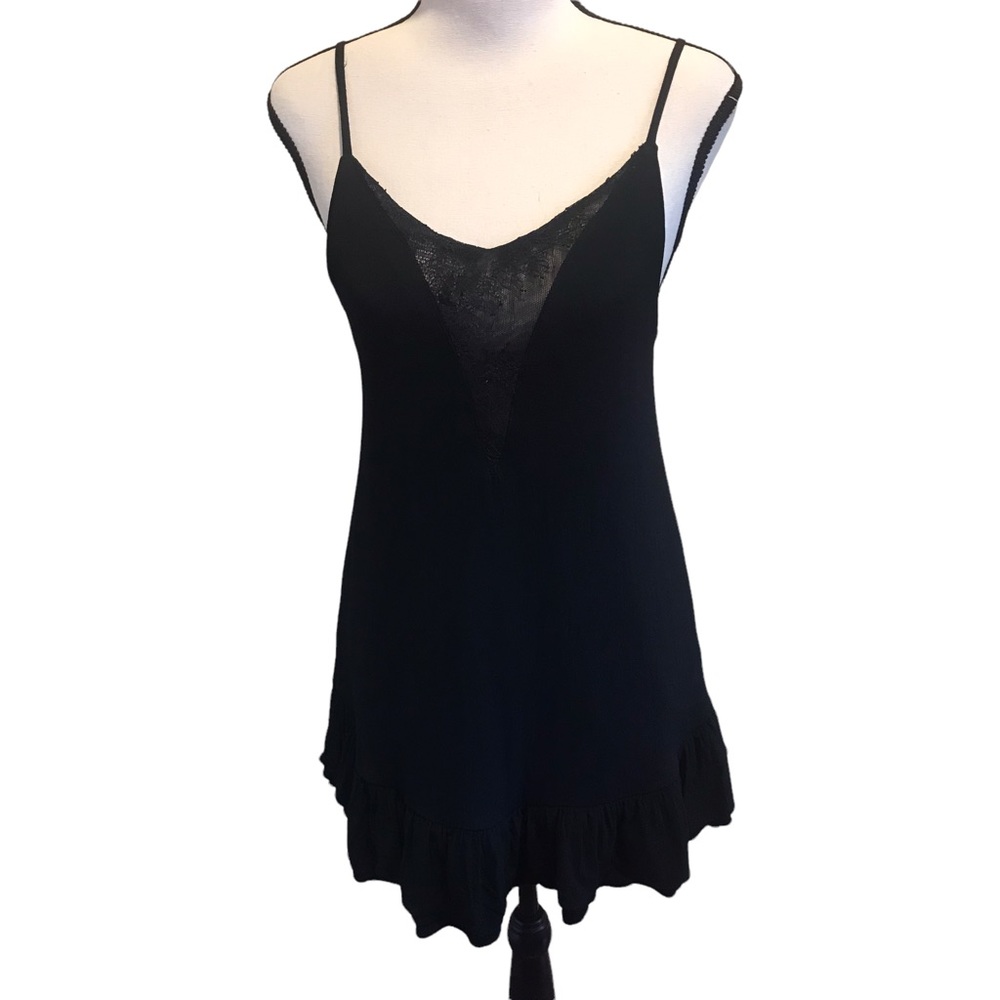 Six Crisp Days Black Halter Mini Dress Size Medium